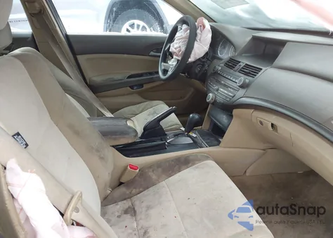 2010 Honda Accord 2.4 Lx-P z USA, uszkodzony, nr VIN 1HGCP2F42AA052676